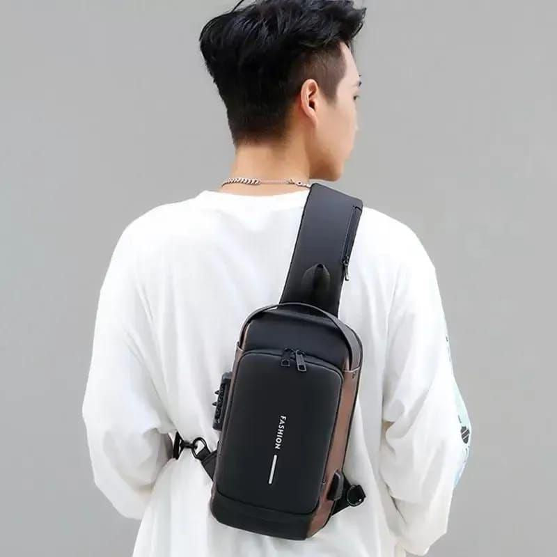 Bolso Cruzado de Hombre Impermeable y Candado de Seguridad
(Cod.M-35)