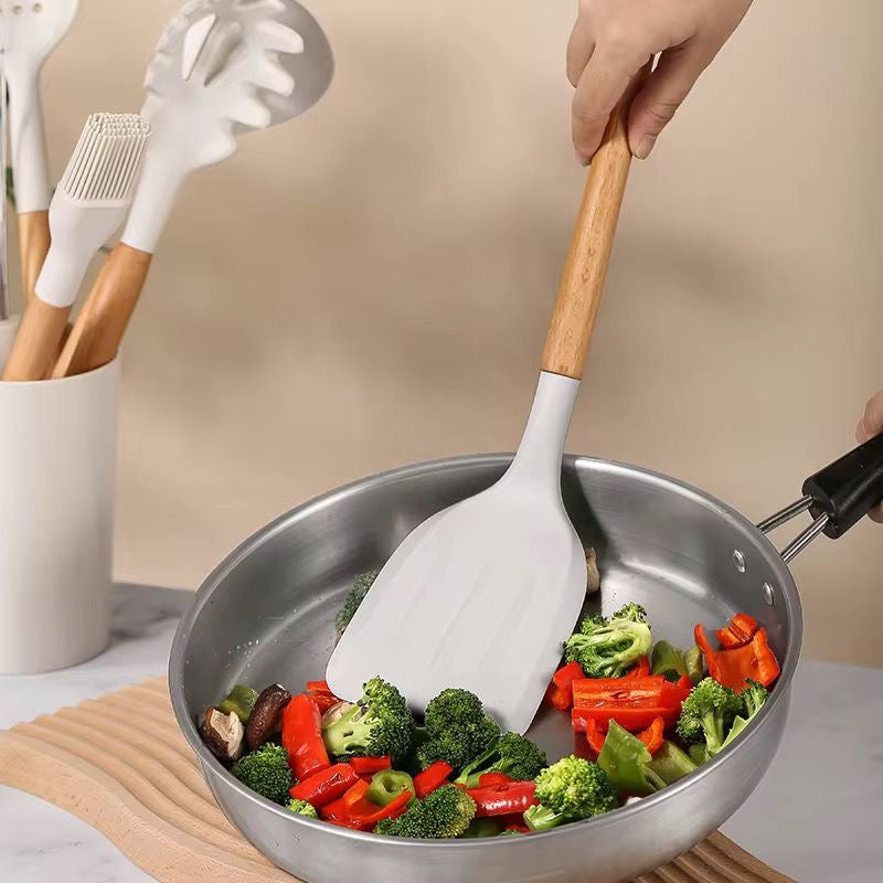 🍳✨ Dale estilo y practicidad a tu cocina con este Set de Utensilios de Silicona con Mango de Madera ✨🍴
🍳 Juego de 12 Utensilios de Cocina Antiadherentes (Cod.008)
💰 Precio: RD$995 (Oferta 🔥🔥🔥)