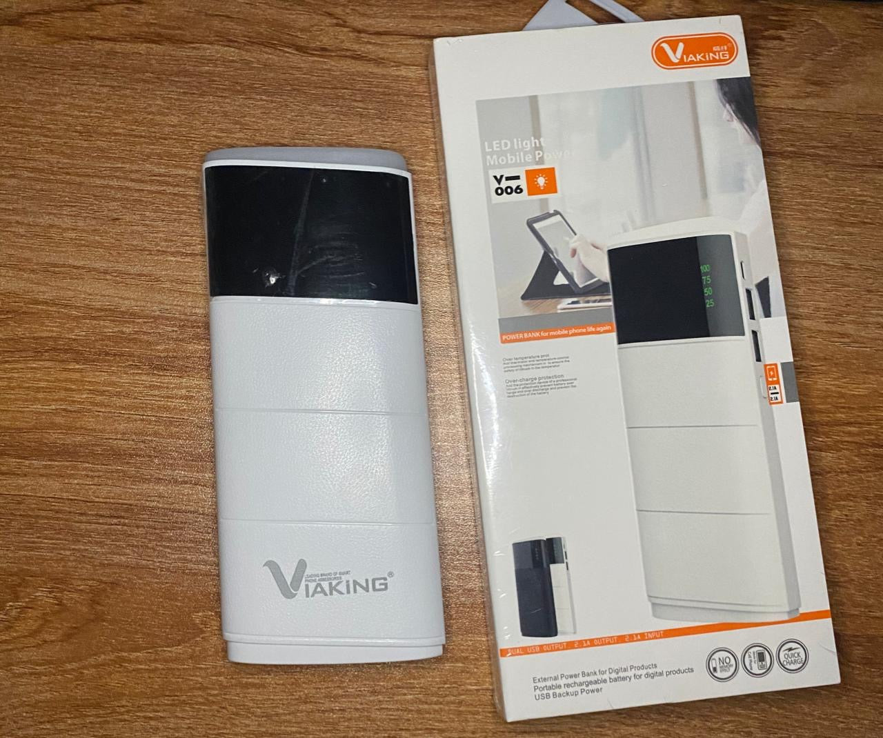 Cargador Inalámbrico 🛜 Con Linterna
(POWER BANK)