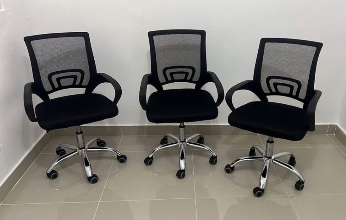 🪑 Silla Giratoria de Oficina – Modelo Ergonómico con Estilo Moderno
📦 Código: 9050