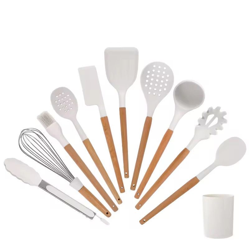 🍳✨ Dale estilo y practicidad a tu cocina con este Set de Utensilios de Silicona con Mango de Madera ✨🍴
🍳 Juego de 12 Utensilios de Cocina Antiadherentes (Cod.008)
💰 Precio: RD$995 (Oferta 🔥🔥🔥)