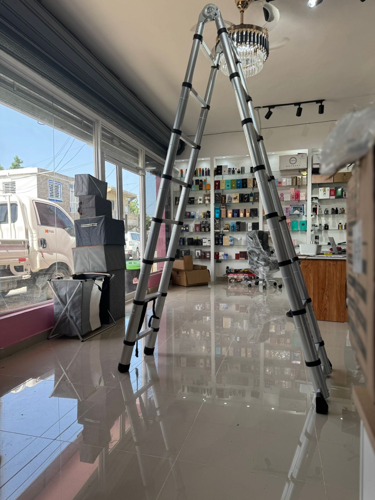 🪜 Escalera Telescópica de Espiga – Doble Extensión 2.5M + 2.5M (Cod.16028)