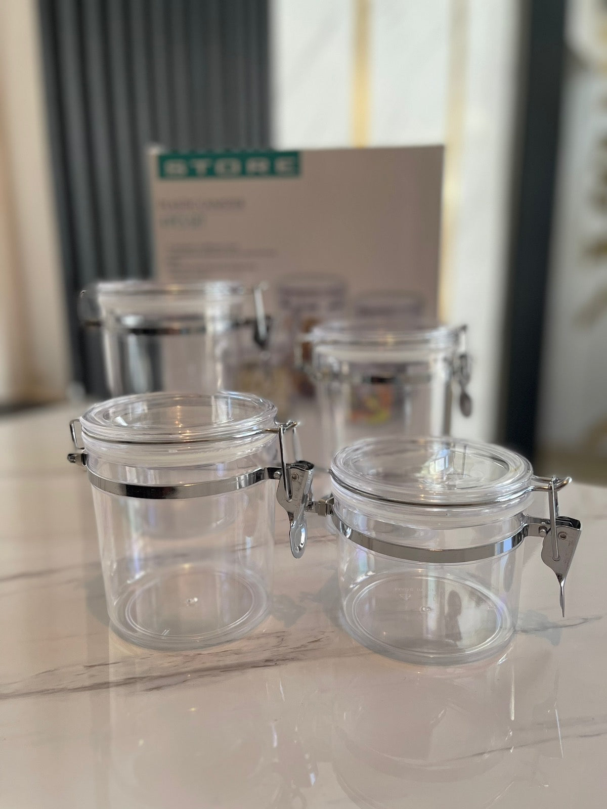 ✨ Set de Envases Organizadores Herméticos con Cierre Metálico (4 en 1)✨
¡Mantén tu cocina ordenada y tus alimentos siempre frescos! 🌾🍪☕