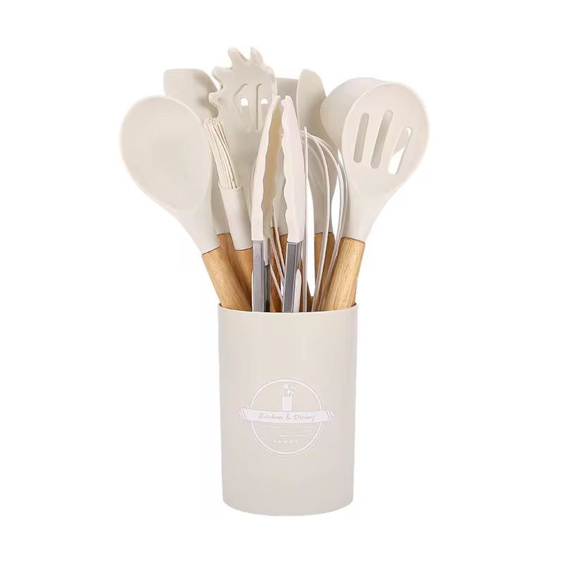 🍳✨ Dale estilo y practicidad a tu cocina con este Set de Utensilios de Silicona con Mango de Madera ✨🍴
🍳 Juego de 12 Utensilios de Cocina Antiadherentes (Cod.008)
💰 Precio: RD$995 (Oferta 🔥🔥🔥)