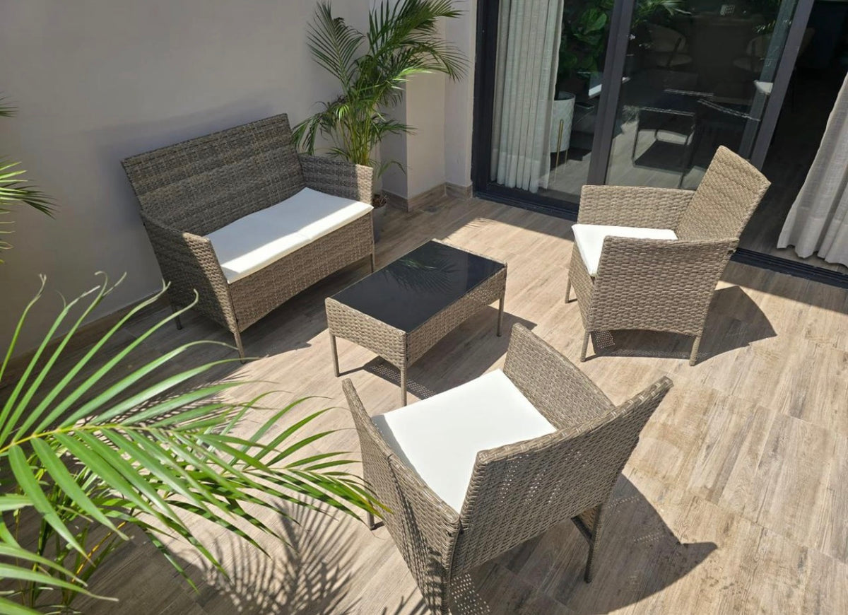 🛋️ Juego de Sala Exterior en Ratán Sintético – Elegancia y Confort para tu Espacio 🛋️ (Cod.-04) (*Color Negro*
💰RD$10,995