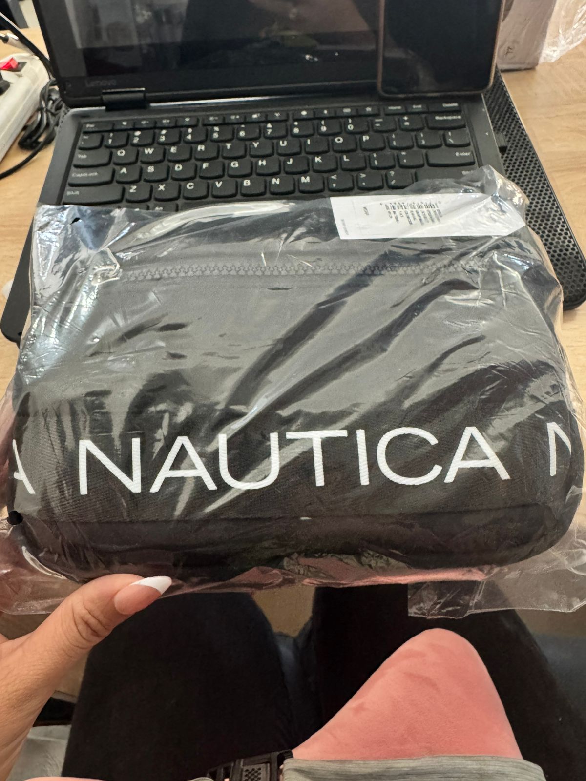 🎒✨ Bolso de Lado Crossbody Nautica Negro✨🎒
💰 RD$1,795