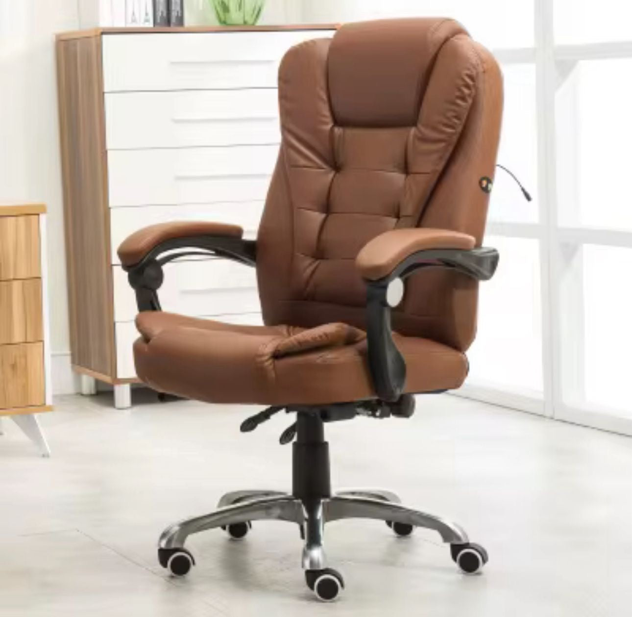🟤 Silla Ejecutiva con Masajeador y Reposapiés (Color Marrón)