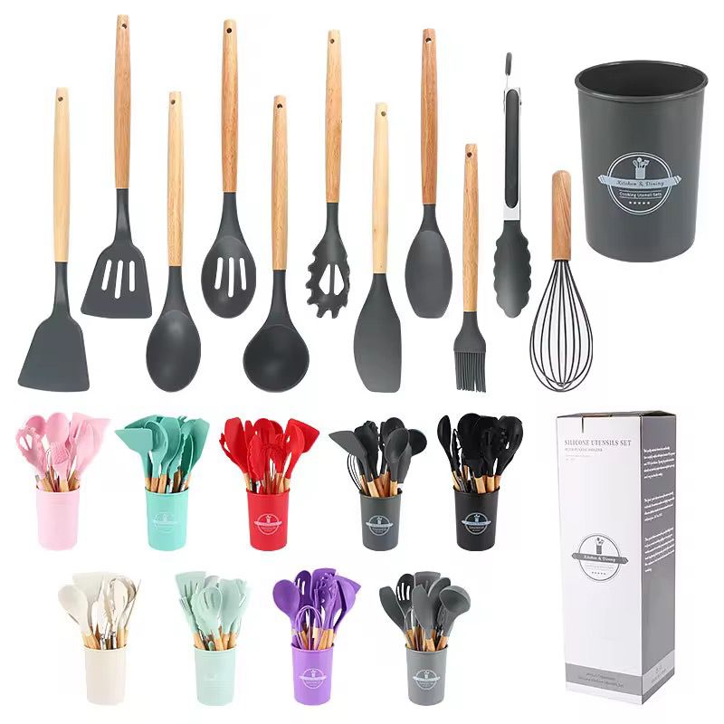🍳✨ Dale estilo y practicidad a tu cocina con este Set de Utensilios de Silicona con Mango de Madera ✨🍴
🍳 Juego de 12 Utensilios de Cocina Antiadherentes (Cod.008)
💰 Precio: RD$995 (Oferta 🔥🔥🔥)