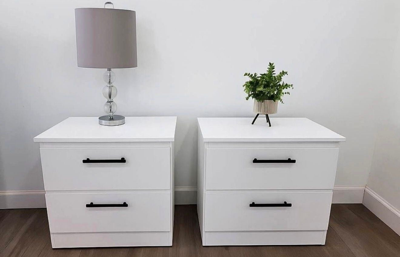 🛏️ 2 Mesita de Noche de 2 Gavetas – (Cod.86121) ~*Color BLANCO*~
💰RD$4,995