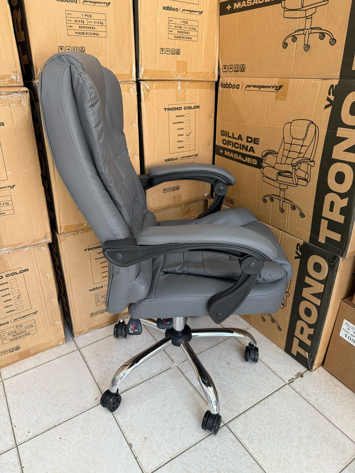🔘 Silla Ejecutiva con Masajeador y Reposapiés – Color Gris
