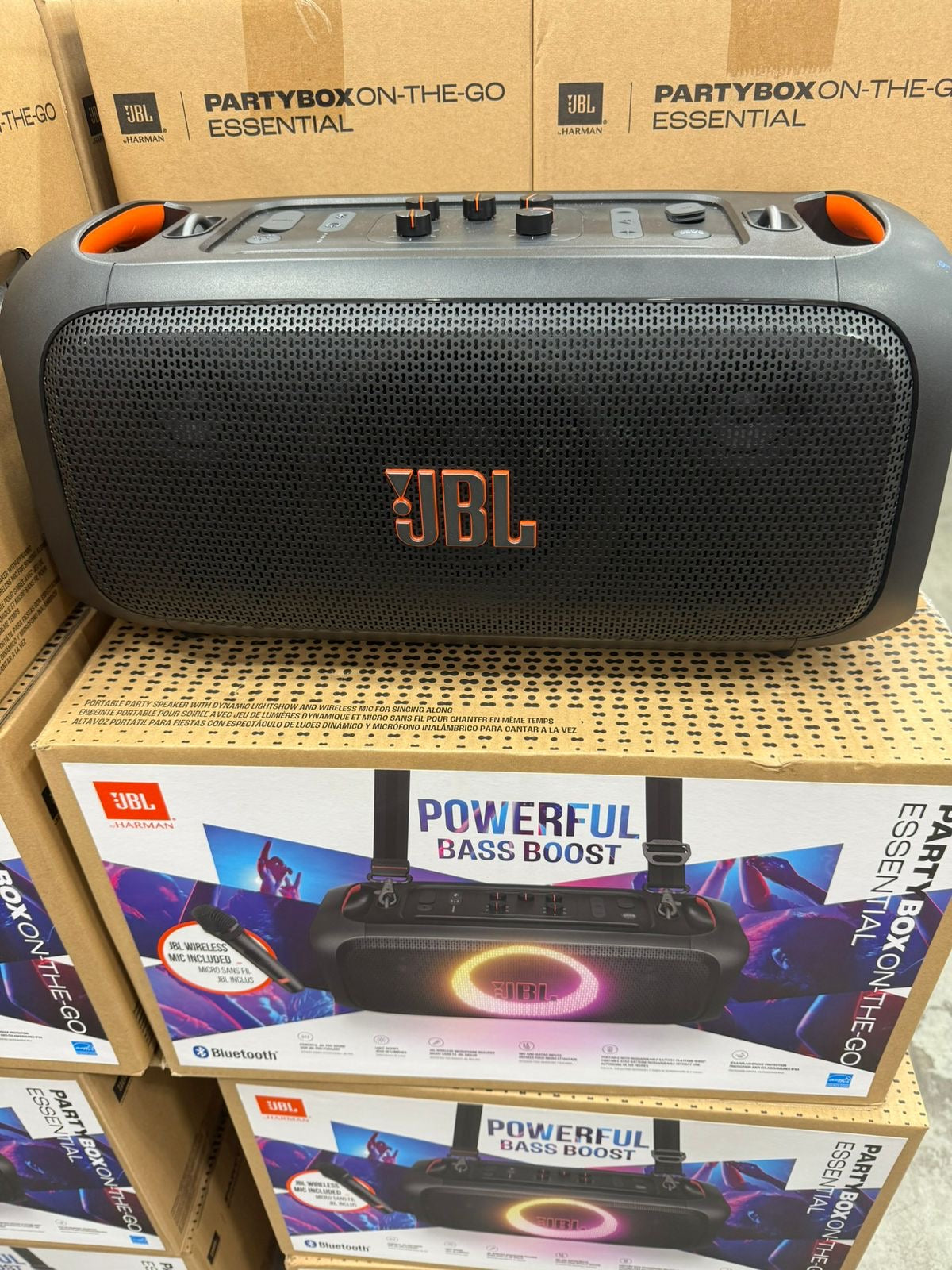 🔊✨ JBL PartyBox On The Go ✨🔊
¡La fiesta va contigo a donde quieras! 🎉🎤