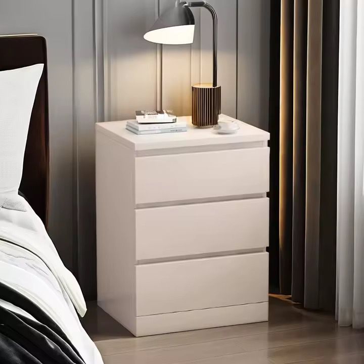 🛏️ Mesita de Noche de Madera Blanca – Elegancia y Funcionalidad en Cada Rincón
(Cod.283275)
