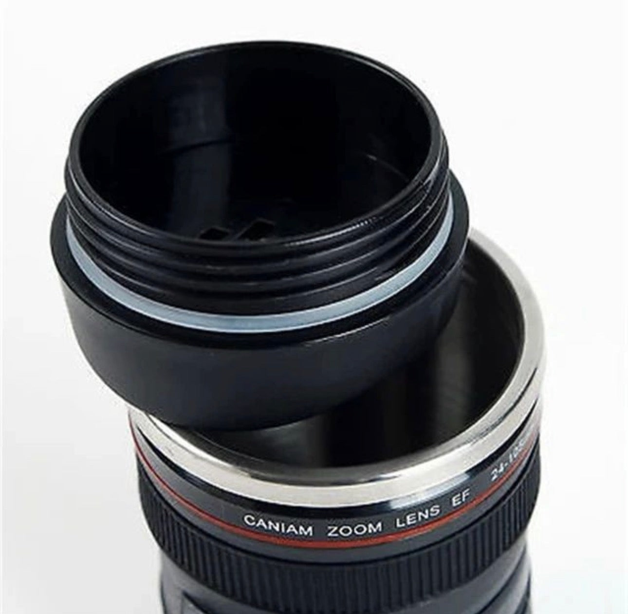 📸☕ Taza Térmica en Forma de Lente Fotográfico 24-105mm ☕📸
¡El regalo perfecto para amantes del café y la fotografía!
💰 RD$495
