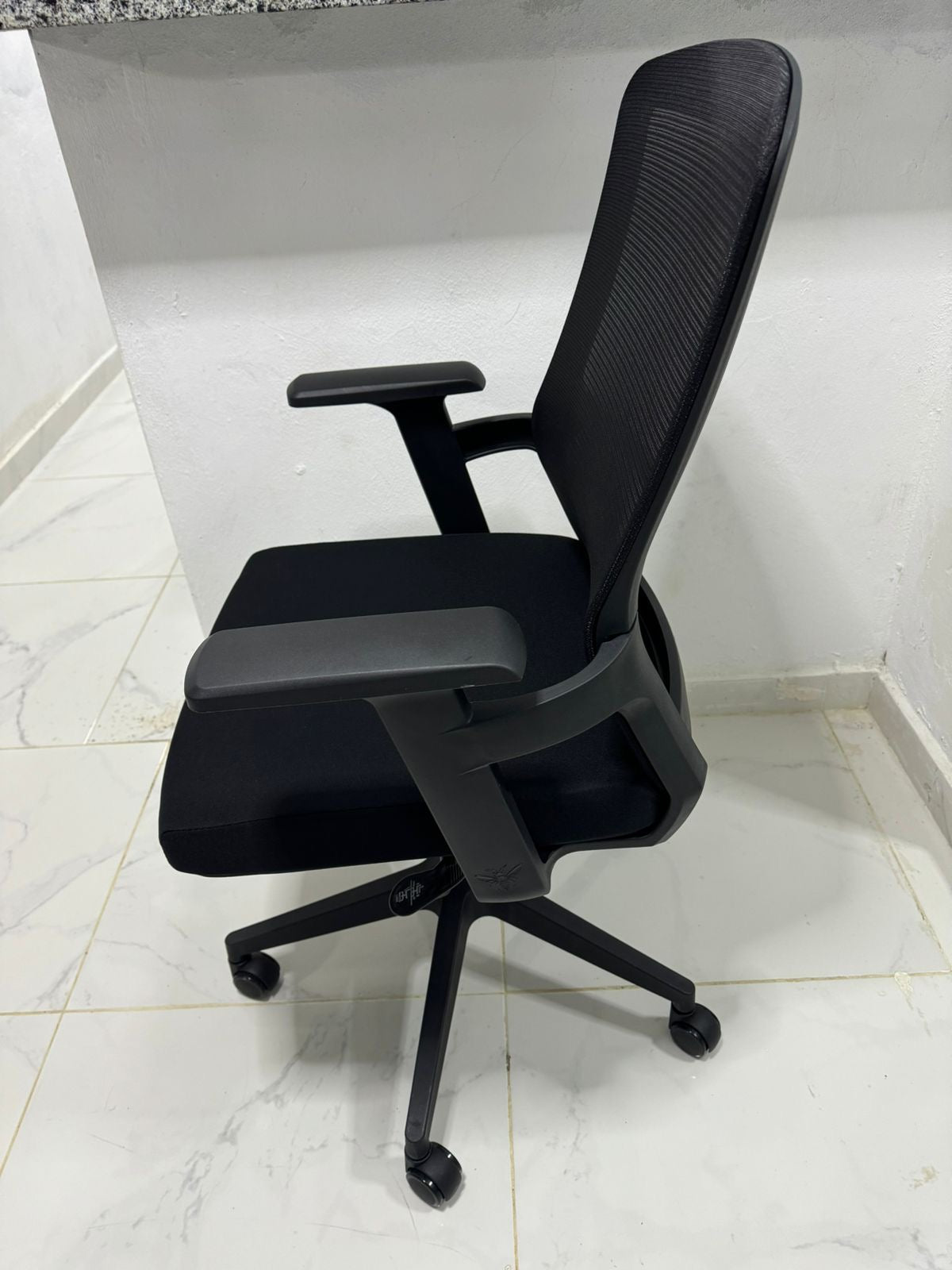 🖤✨ Silla Ergonómica de Oficina – Confort y Estilo para tu día a día ✨🖤
(Cód.9026)
💰RD$4,995