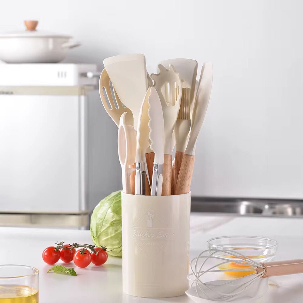 🍳✨ Dale estilo y practicidad a tu cocina con este Set de Utensilios de Silicona con Mango de Madera ✨🍴
🍳 Juego de 12 Utensilios de Cocina Antiadherentes (Cod.008)
💰 Precio: RD$995 (Oferta 🔥🔥🔥)