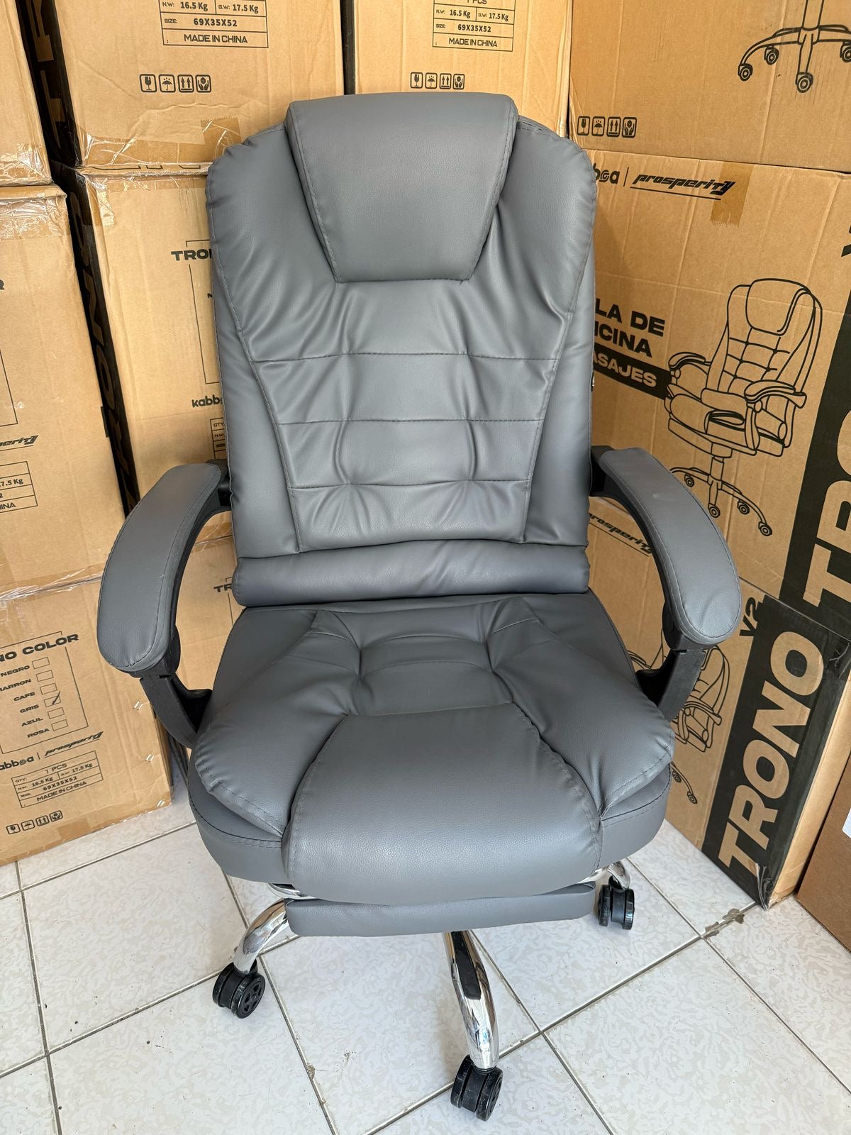 🔘 Silla Ejecutiva con Masajeador y Reposapiés – Color Gris