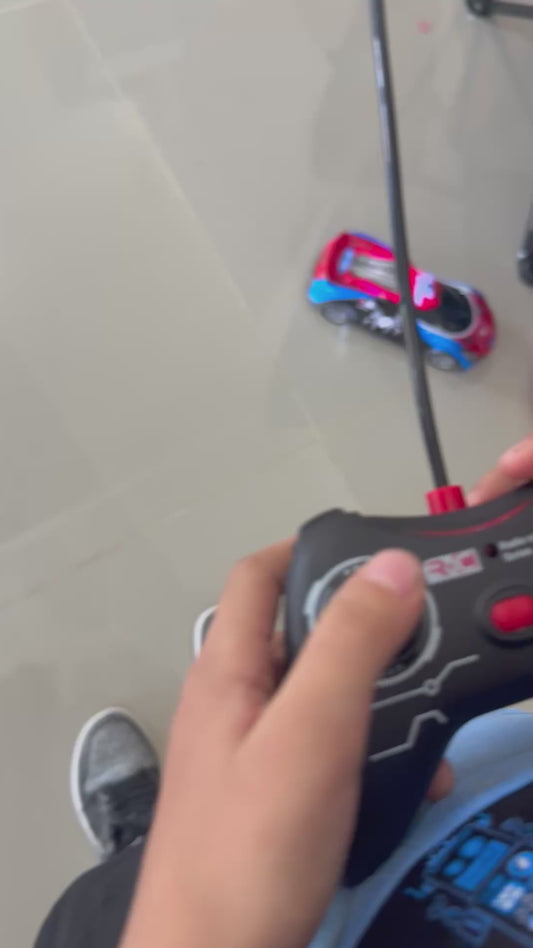 🕷️🚗✨ Carro a Control Remoto “Spider Speed” ✨🚗🕷️ (Cod.329-1)
💰RD$995