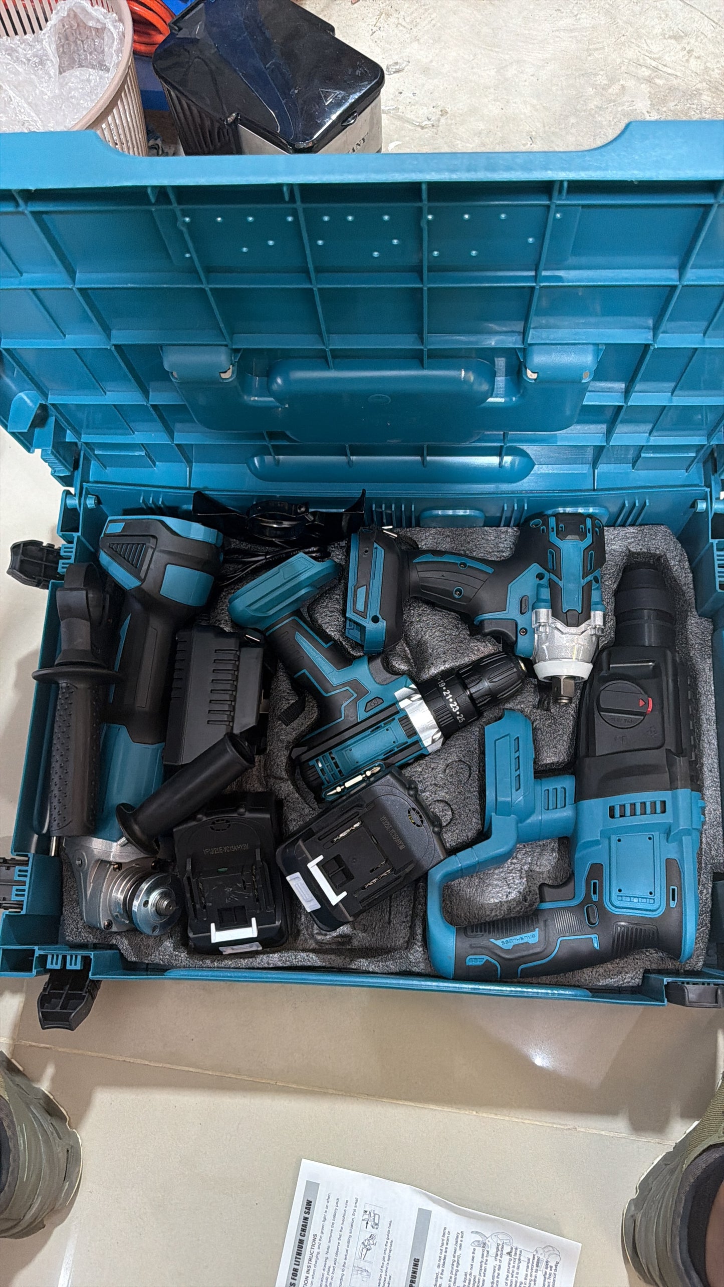 🔧⚡ KIT DE HERRAMIENTAS INALÁMBRICAS MULTIFUNCIÓN – TODO EN UN SOLO MALETÍN ⚡🔧
COD HD-0522

💰RD$8,995