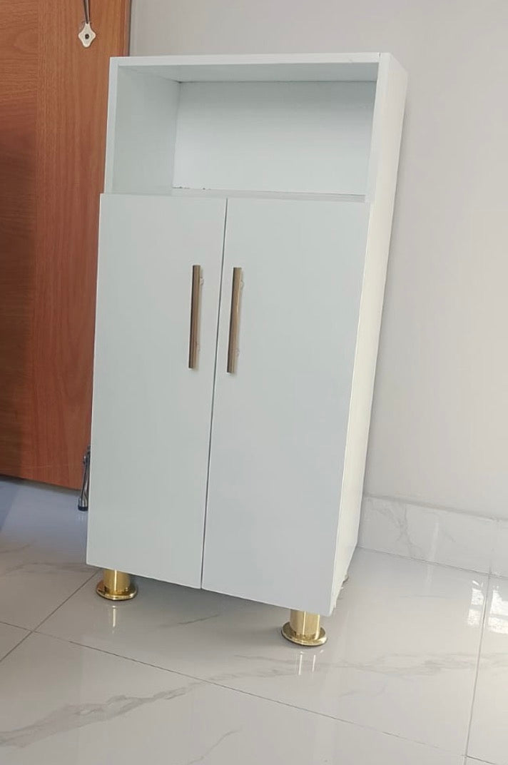 ✨🗄️ CAFETERA GABINETE ORGANIZADOR MULTIFUNCIONAL – COMPACTO, MODERNO Y ELEGANTE 🗄️✨(Cod. 001 BLANCO) 

💰RD$4,495 

📐 85 × 38 × 30 cm (Alto × Ancho × Profundidad)

- Material: HIDROFUGO (Producto Armado