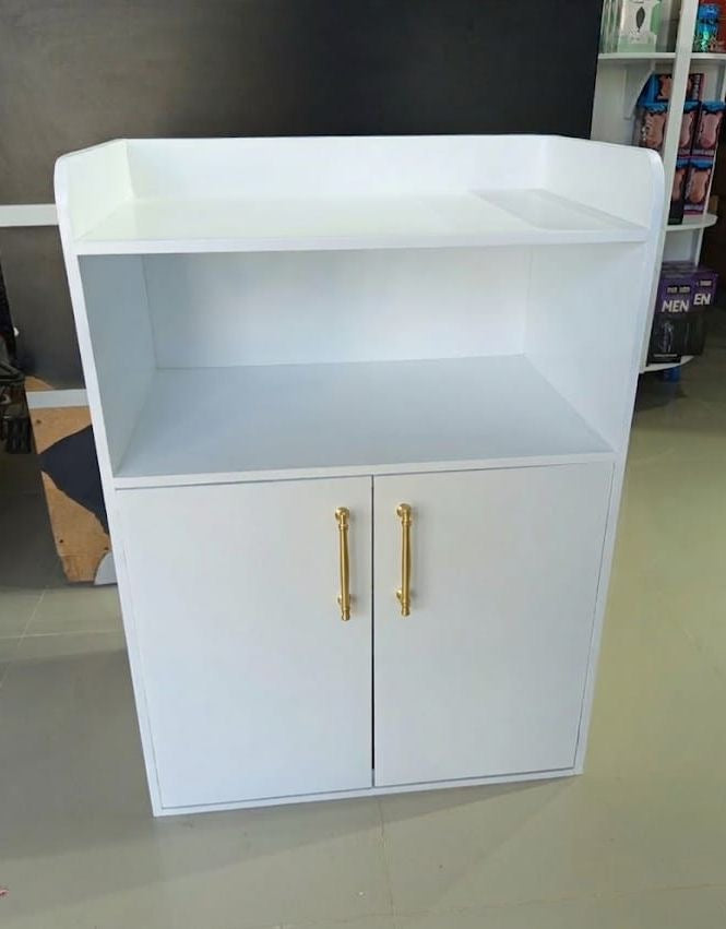 ✨ Gabinete Organizador Moderno con Repisa Superior ✨

(Mesita de Café Cod. 001) (Material Hidrofugo, Producto Armado) 

💰RD$4,990 

- Medidas 84x60x38cm