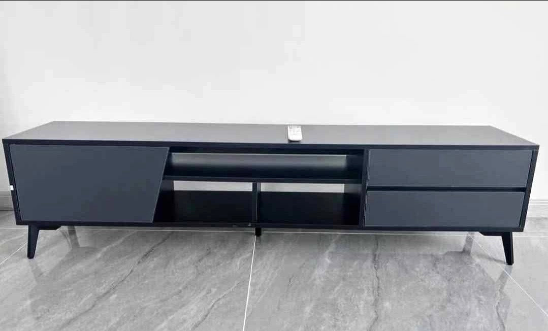📺✨ MUEBLE DE TV MINIMALISTA DE LUJO – DISEÑO MODERNO QUE TRANSFORMA TU SALA ✨📺
🆔 Cod. 250101 🎨 Color: Negro con Gris Cielo

💰 Precio: RD$3,995

🎨 Color: Negro con Gris Cielo
📏 Medidas: 140 × 30 × 40 cm