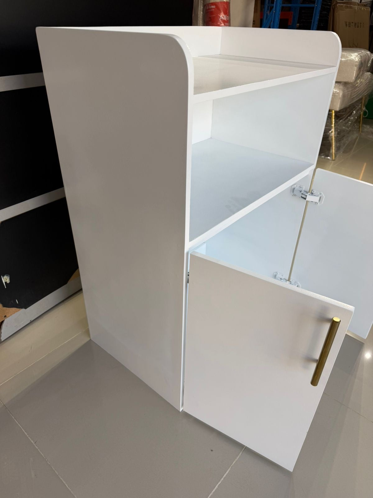 ✨ Gabinete Organizador Moderno con Repisa Superior ✨

(Mesita de Café Cod. 001) (Material Hidrofugo, Producto Armado) 

💰RD$4,990 

- Medidas 84x60x38cm