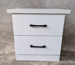 🛏️ 2 Mesita de Noche de 2 Gavetas – (Cod.86121) ~*Color BLANCO*~

💰RD$4,995