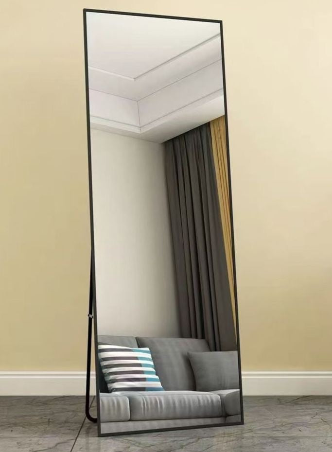 ✨ Espejo de Cuerpo Completo Moderno con Marco Metálico (Cod.PS118) ✨
📏 Medidas: 40 x 150 cm

💰RD$1,995