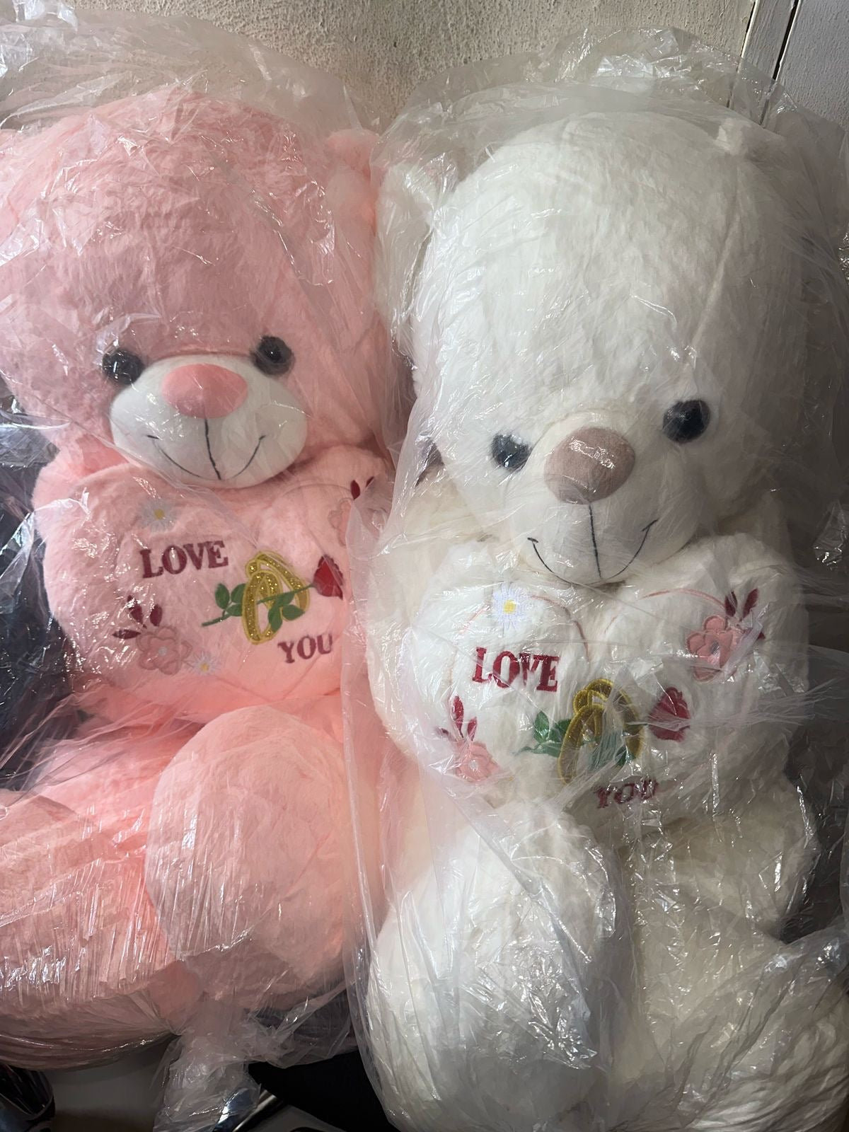 💖🧸 EL ABRAZO QUE SE QUEDA 🧸💖
💰RD$1,595 Color:  (Rosado,Blanco)