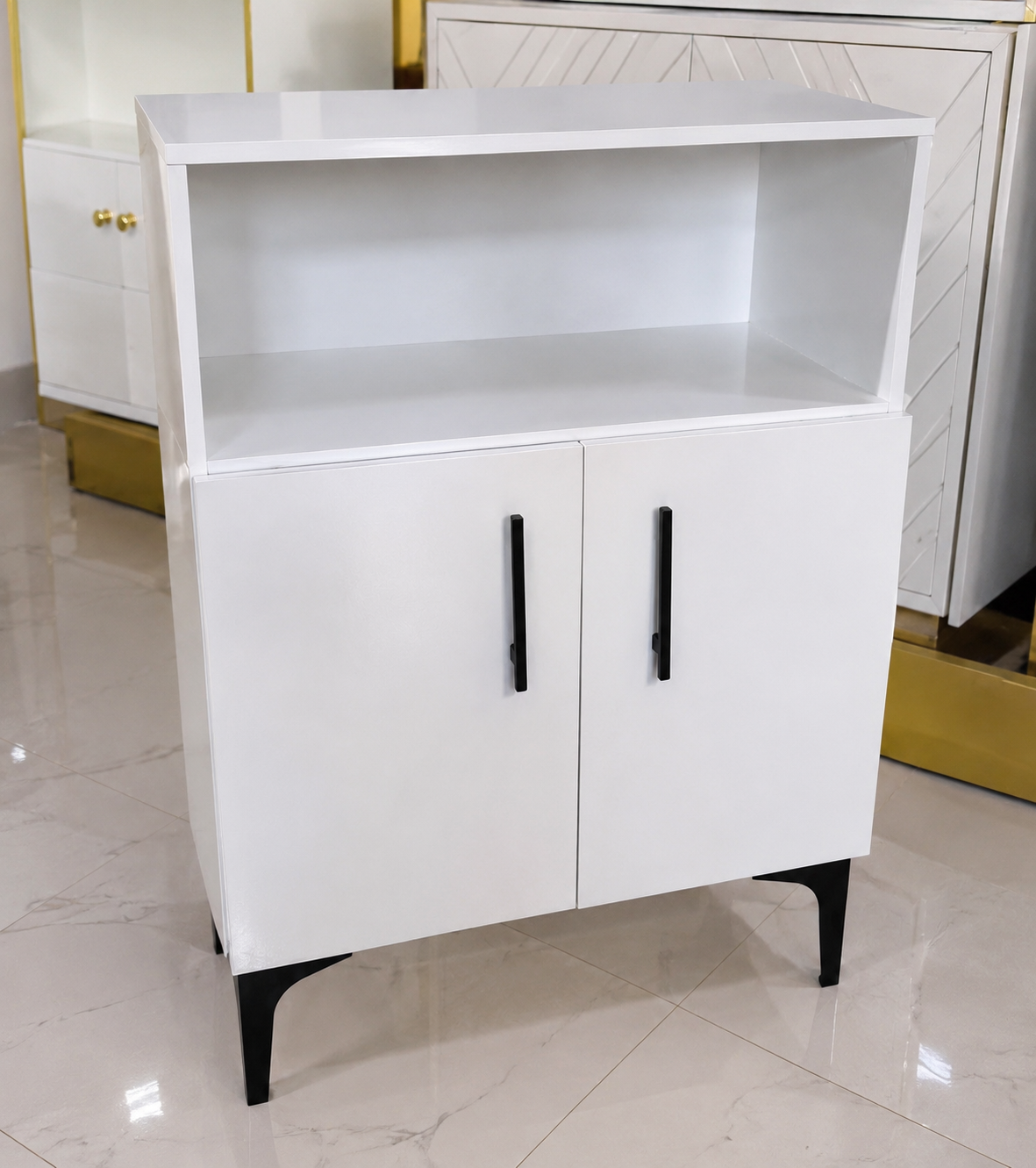 ☕✨ MUEBLE PARA ESTACIÓN DE CAFÉ – ¡ELEGANCIA Y ORGANIZACIÓN EN UN SOLO LUGAR! 🤍🏡 (Cod. 🆔 0115 BLANCA).                 💰 ¡SOLO RD$5,995! 🔥