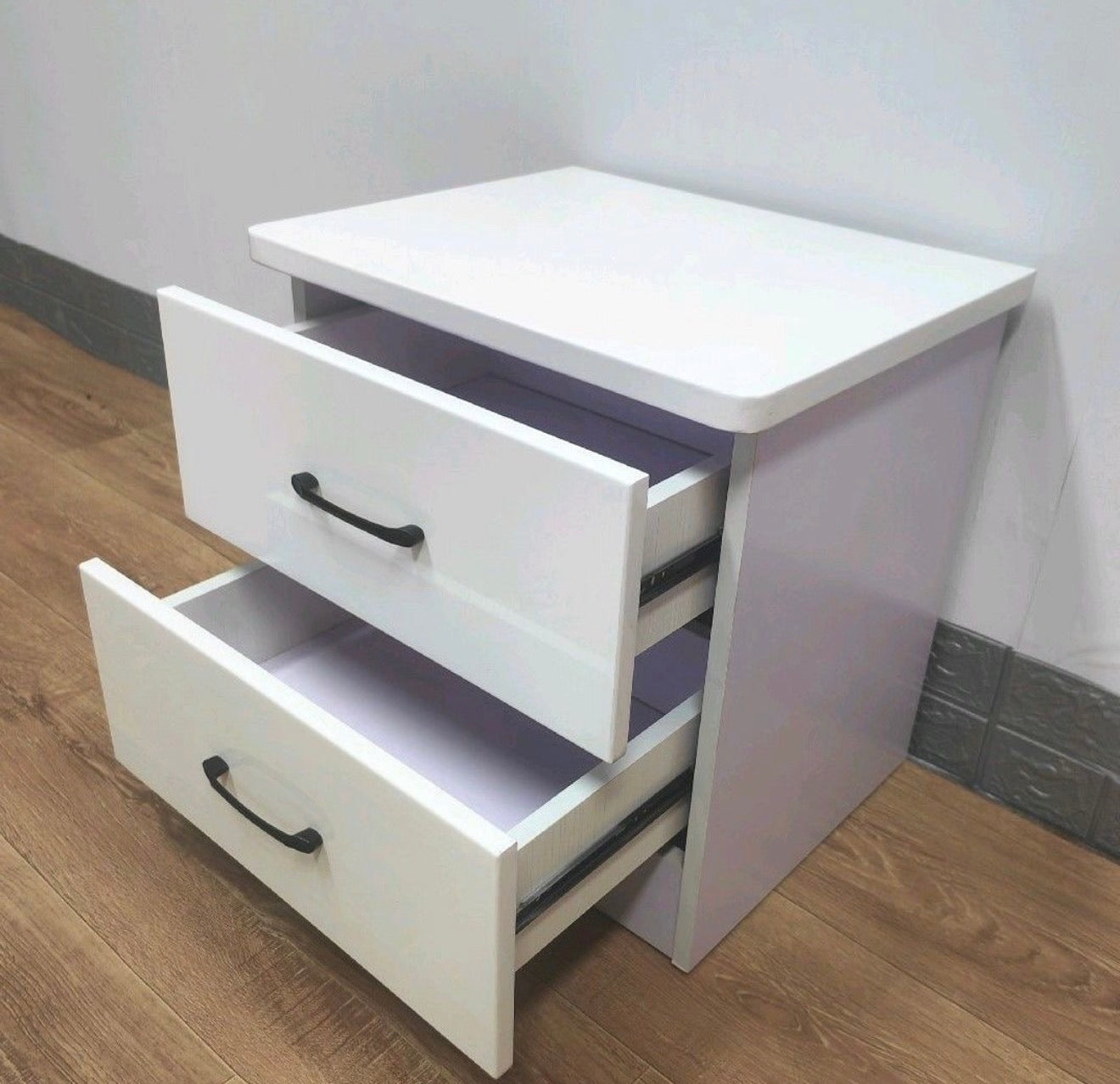 🛏️ 2 Mesita de Noche de 2 Gavetas  – (Cod.86131) ~*Color Amarillo*~

💰RD$4,995