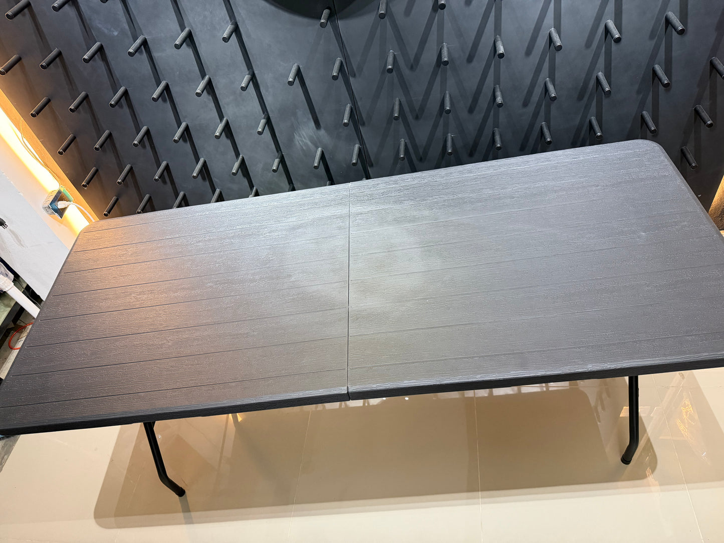 Mesa Plegable Multiuso 1.80 m – Color Negro

💰 RD$3,995