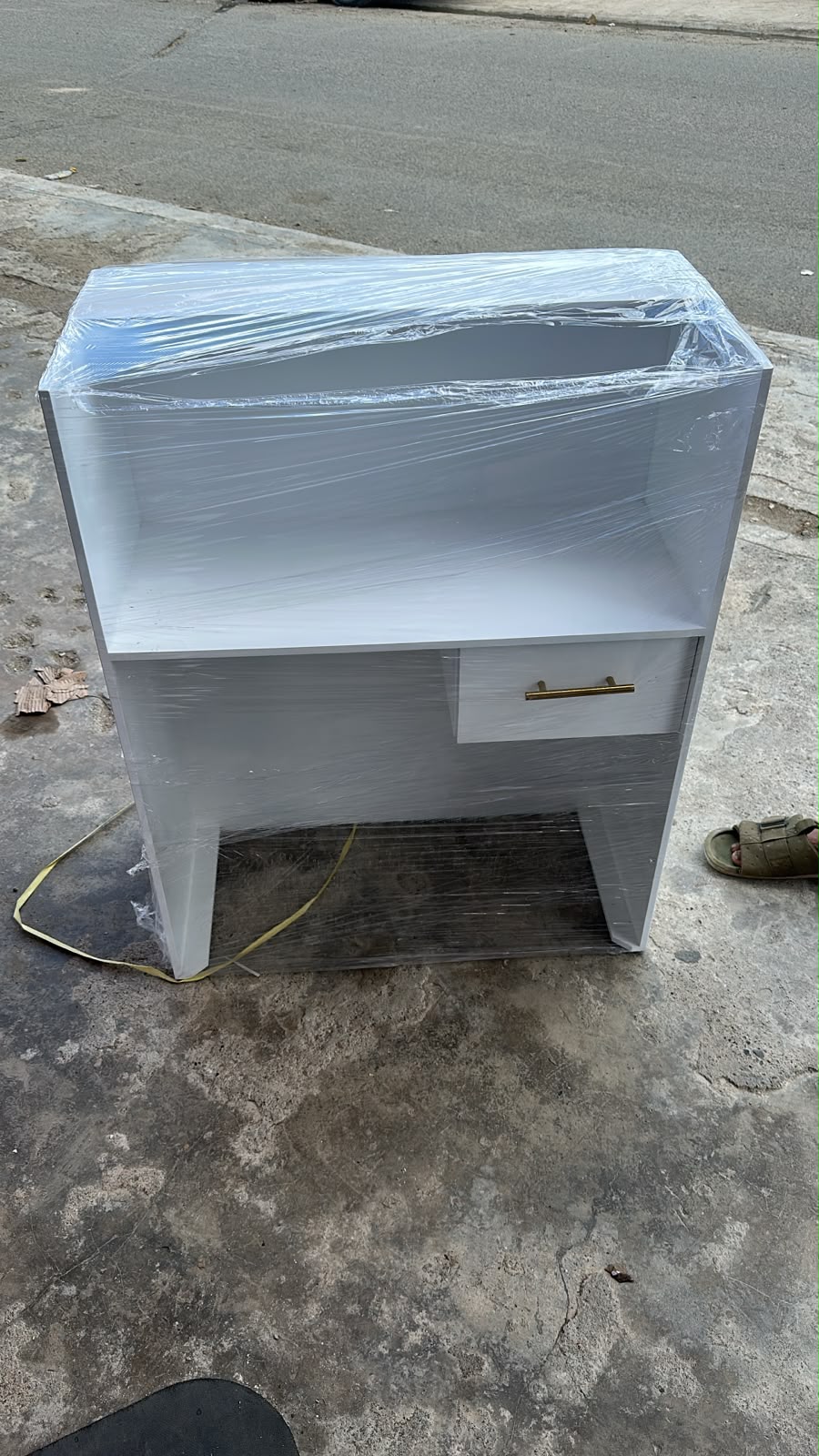 ✨🤍 MOSTRADOR / COUNTER DE RECEPCIÓN – ELEVA LA IMAGEN DE TU NEGOCIO 🤍✨🆔(Cod. 2 )

💰RD$9,495 

📏 Medidas:
• 80 cm de ancho
• 40 cm de profundidad
• 104 cm de alto