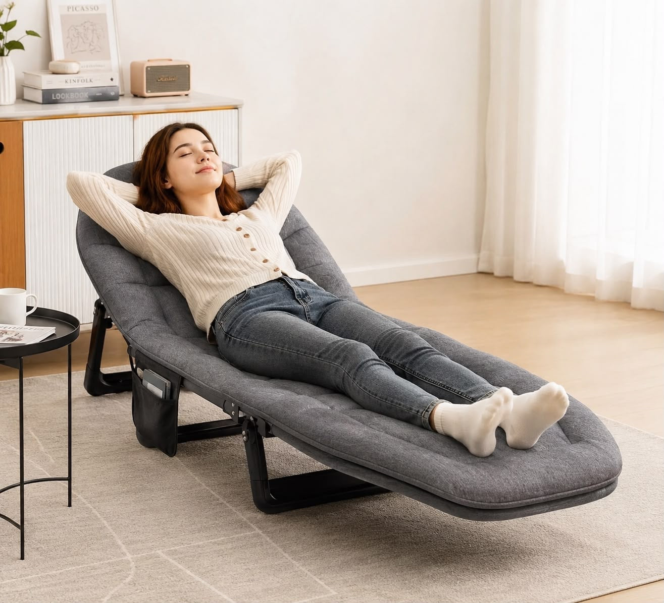 🛋️✨ SOFÁ CAMA RECLINABLE PLEGABLE – COMODIDAD TOTAL PARA DESCANSAR, LEER O RELAJARTE ✨🛋️

🆔 Cod. TY23861

📏 Largo: 2 Metros

💰 RD$3,995