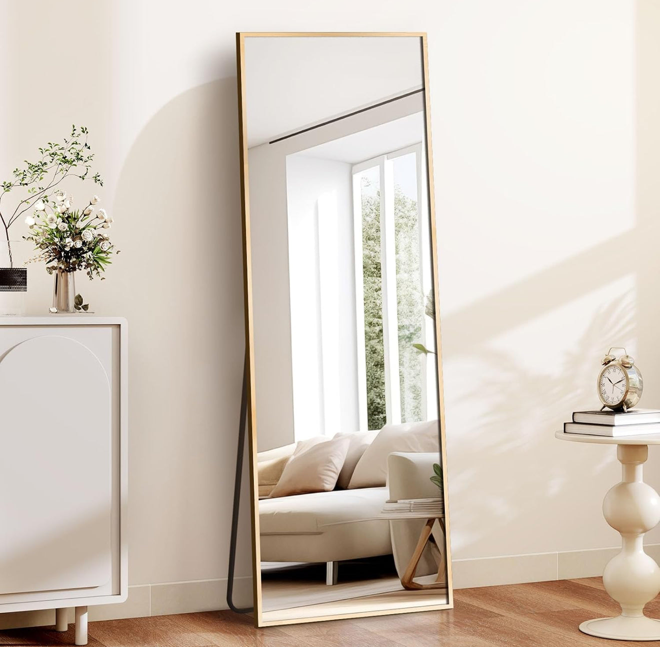 ✨ Espejo de Cuerpo Completo Moderno con Marco Metálico (Cod.PS118) ✨
📏 Medidas: 40 x 150 cm

💰RD$1,995