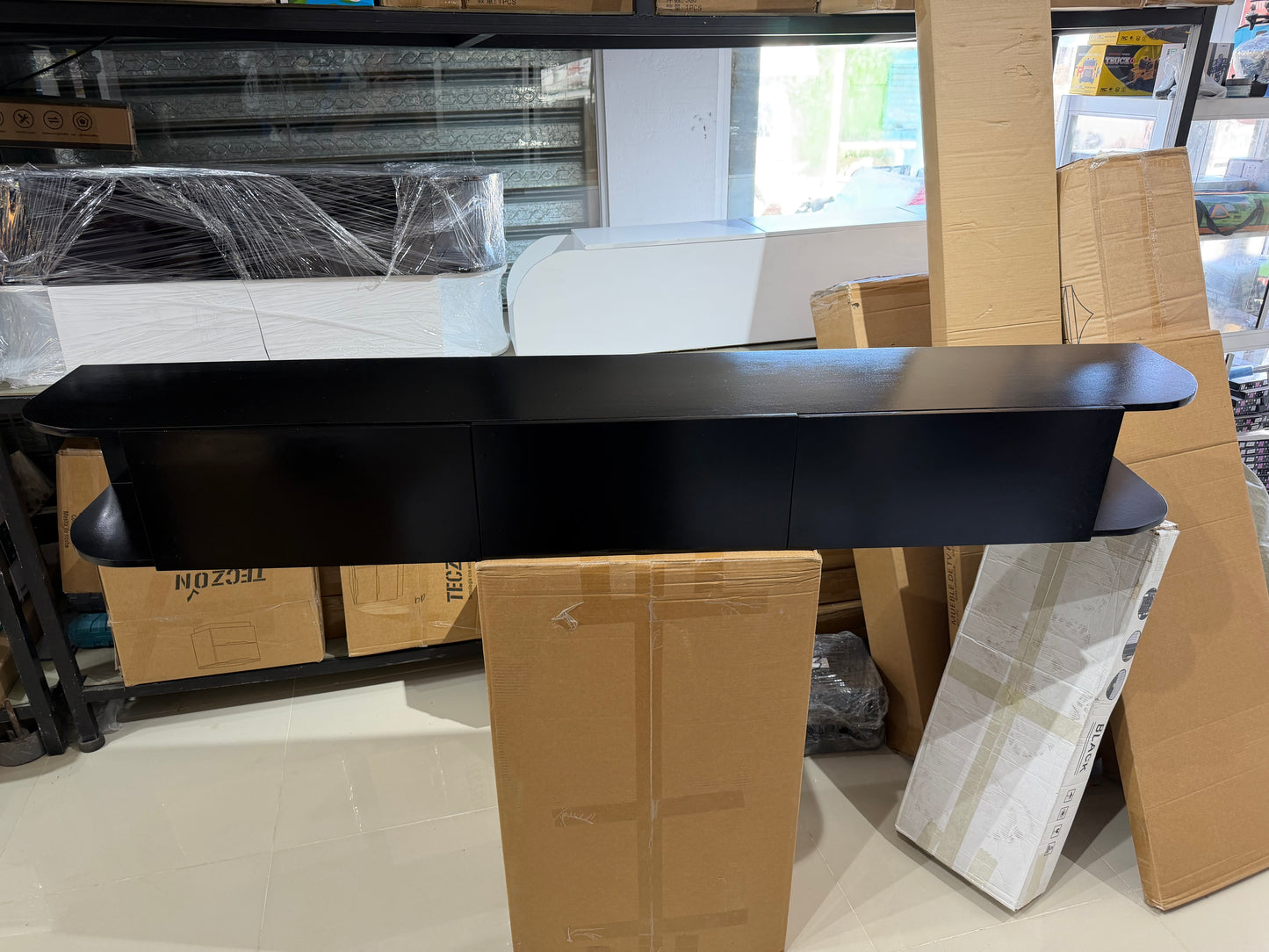 🖥️✨ MUEBLE DE TV ARMADO EN HIDRÓFUGO – 3 GAVETAS | 180 CM (NEGRO) ✨🖥️
🆔 Cod. 001

💰 RD$6,995