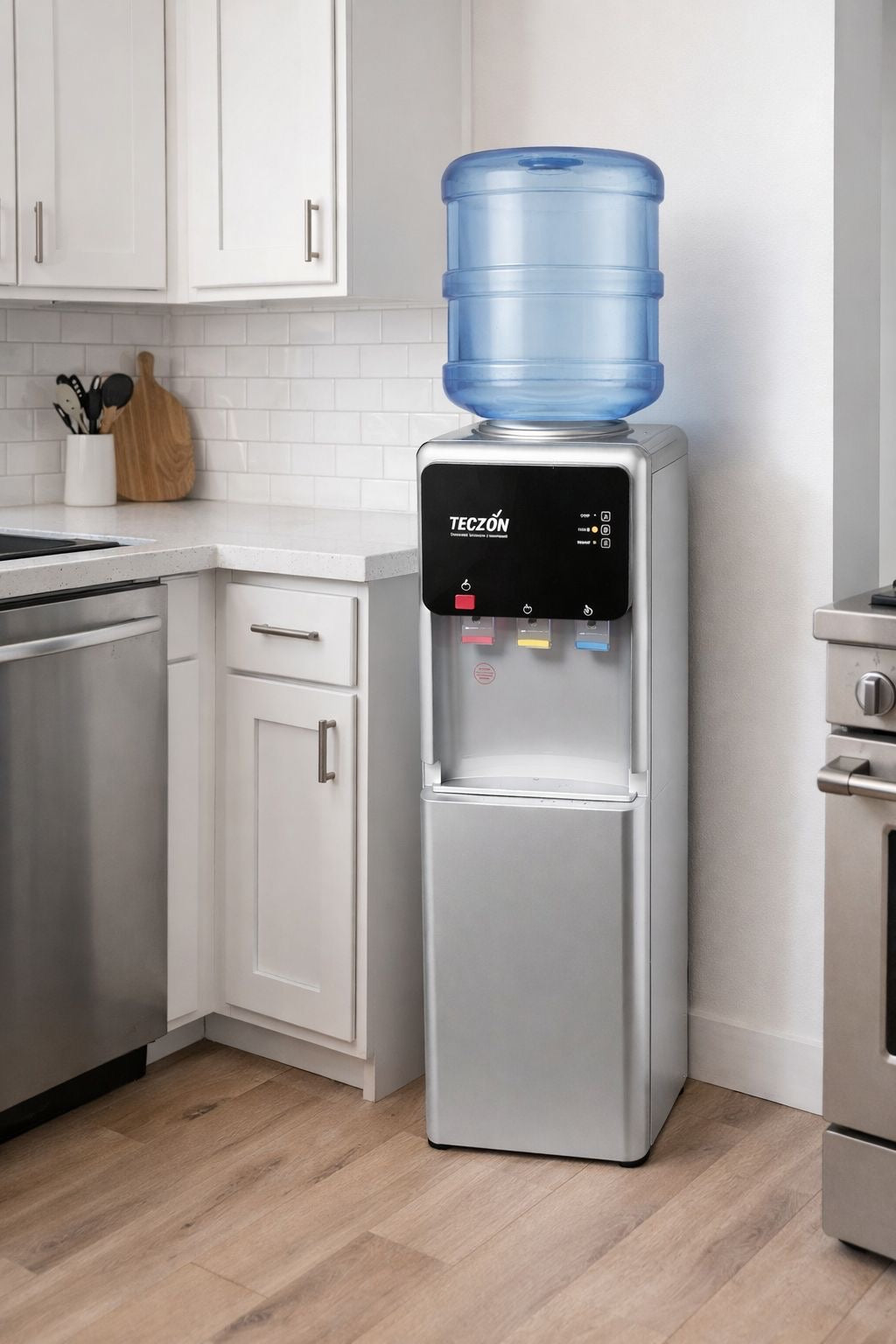 🚰✨ BEBEDERO DISPENSADOR DE AGUA – FRÍA, CALIENTE Y NORMAL ✨🚰 (Cod. YSJ02)

💰RD$7,495