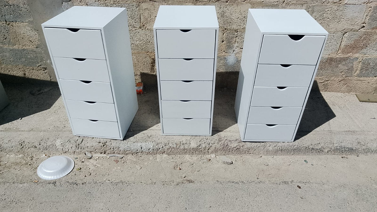 ✨🤍 GAVETERO ORGANIZADOR DE 5 GAVETAS – ORDEN Y ESTILO EN POCO ESPACIO 🤍✨
🆔(Cod. 015 Blanco) 

💰RD$5,995 

- Material Hidrofugo (Armado) (Medidas: 80x35x38 cm)