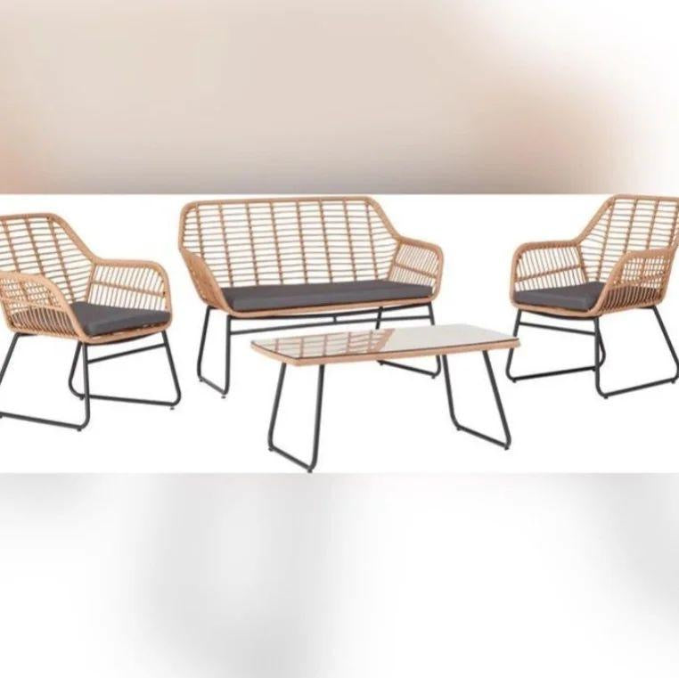 🪑 Sofá Moderno de Interior y Exterior en Ratán Sintético Color Crema 
💰RD$22,495