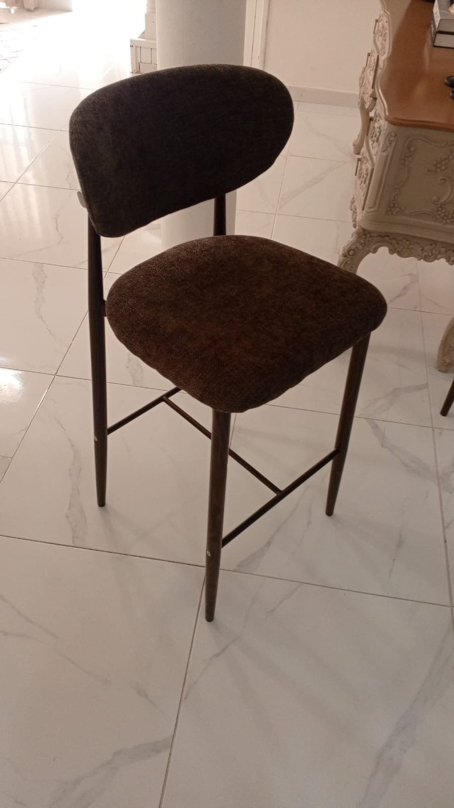 ✨ JUEGO DE (-2-) SILLAS PARA DESAYUNADOR – ELEGANCIA Y CONFORT PARA TU HOGAR ✨
📌 Diseño Moderno (Cod. 210-1 Marrón )

💰RD$6,995 (2 Sillas)