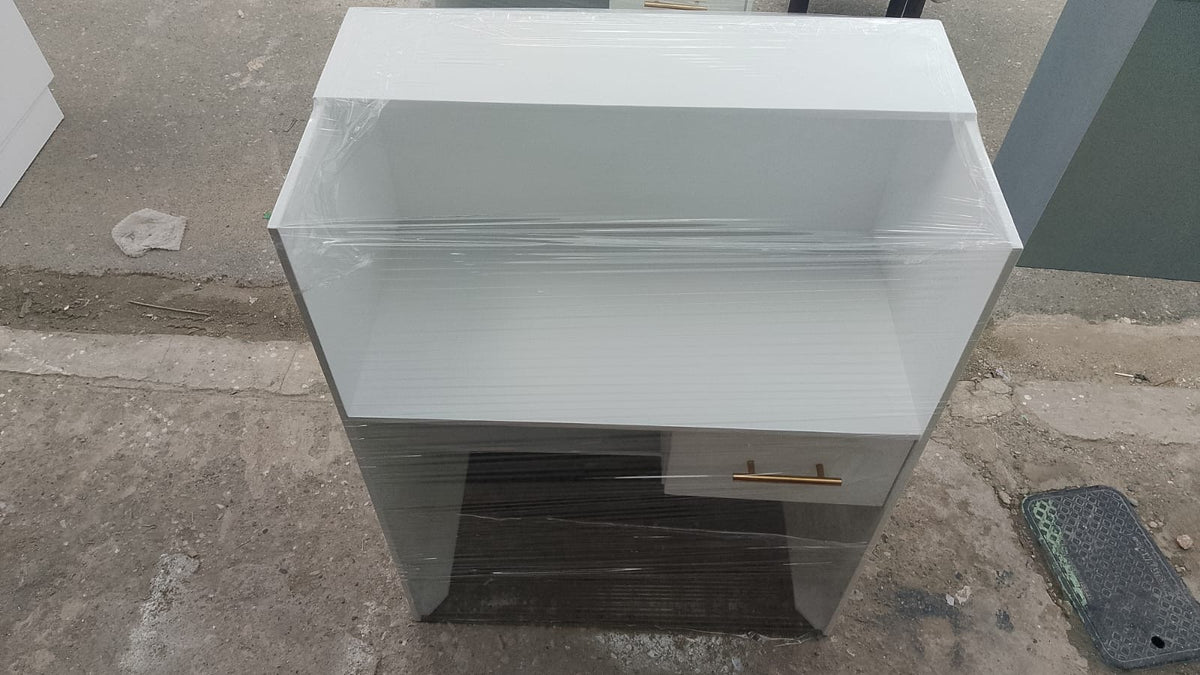 ✨🤍 Mostrador / Counter de Recepción Blanco 🤍✨
🆔(Cod.11)

💰RD$7,495 

- Medidas: 80cm Ancho 110cm Altura x 42cm 
- ⁠Material Hidrofugo (Armado)