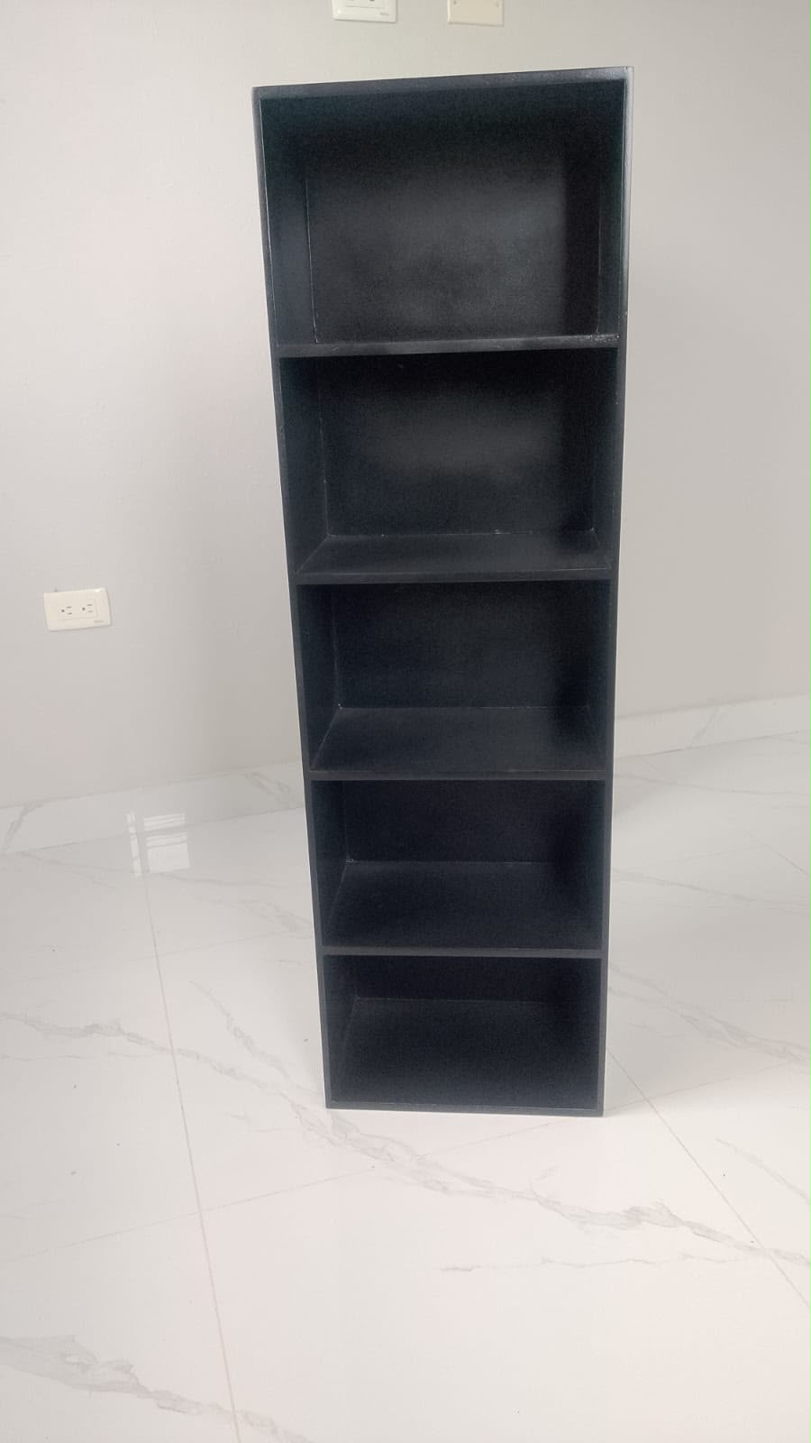 ✨🤍 ESTANTERÍA ORGANIZADORA MULTIUSO – MODERNA Y PRÁCTICA 5 NIVELES 🤍✨🆔 (Cod. 111 NEGRO )

💰RD$3,495

📏 Medidas:
38 × 24 × 122 cm

Material: 
Hidrofugo (Armado)