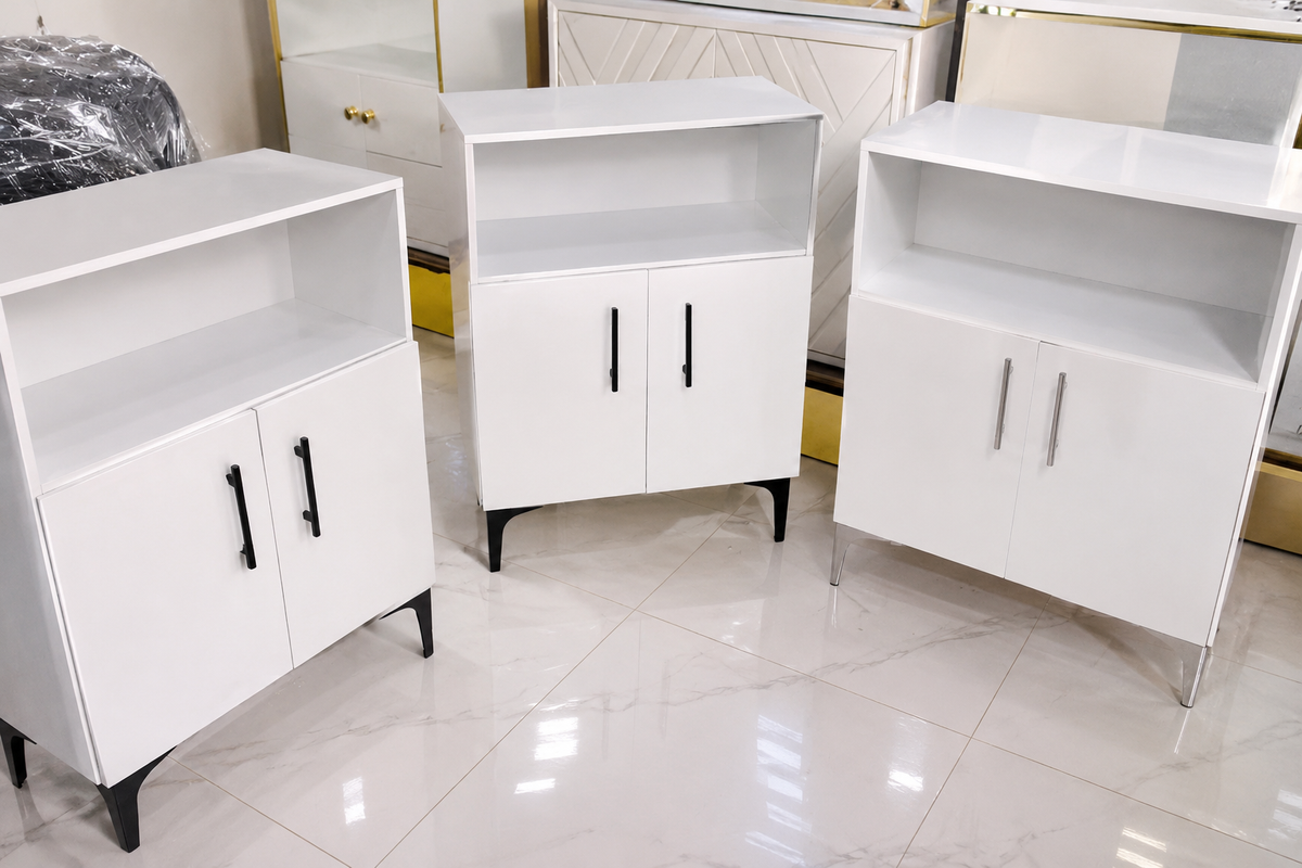 ☕✨ MUEBLE PARA ESTACIÓN DE CAFÉ – ¡ELEGANCIA Y ORGANIZACIÓN EN UN SOLO LUGAR! 🤍🏡 (Cod. 🆔 0115 BLANCA).                 💰 ¡SOLO RD$5,995! 🔥