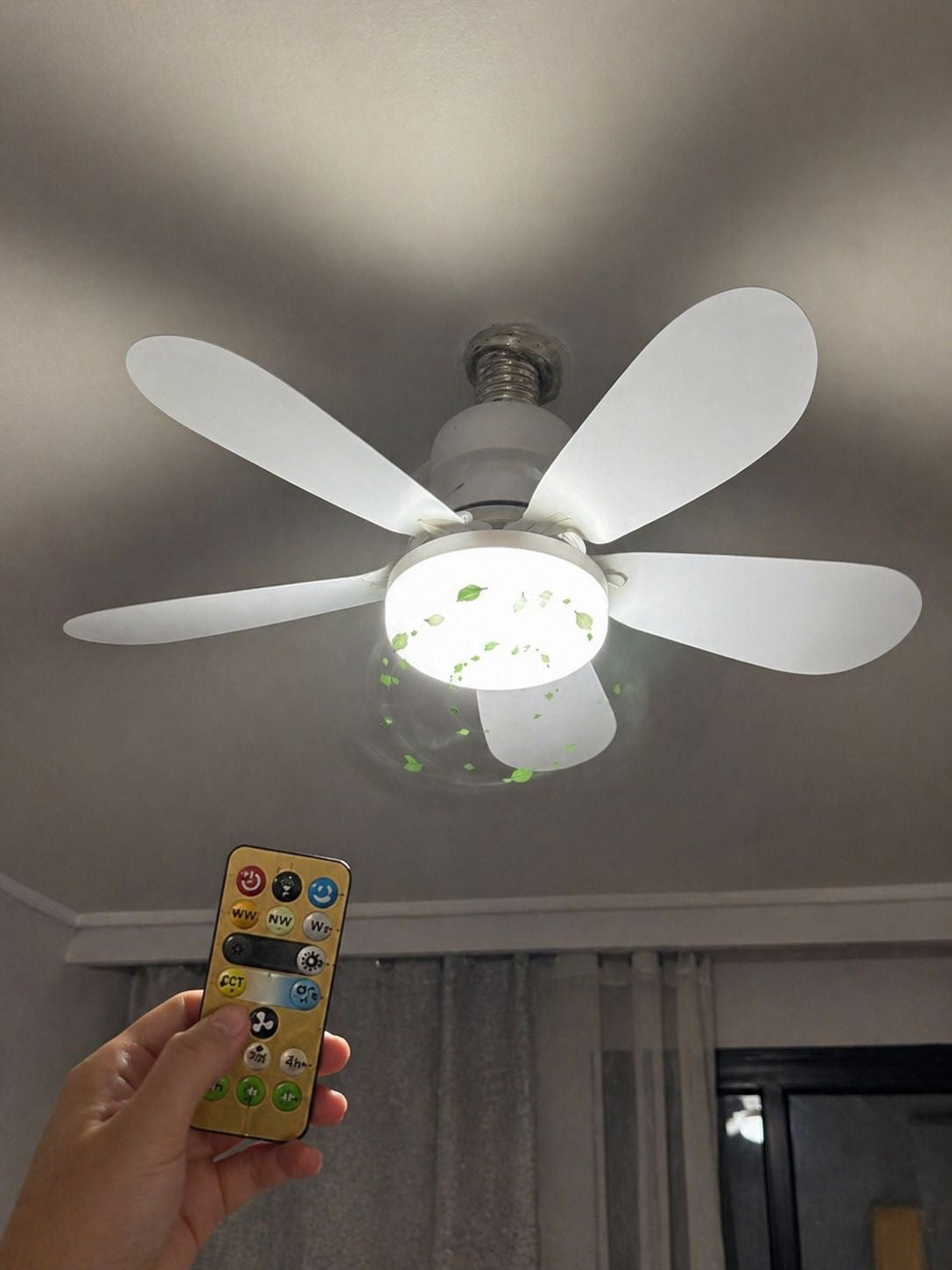✨ Ventilador con Lámpara LED 2 en 1 (Cod. 1878 40W)✨ 

💰RD$1,495