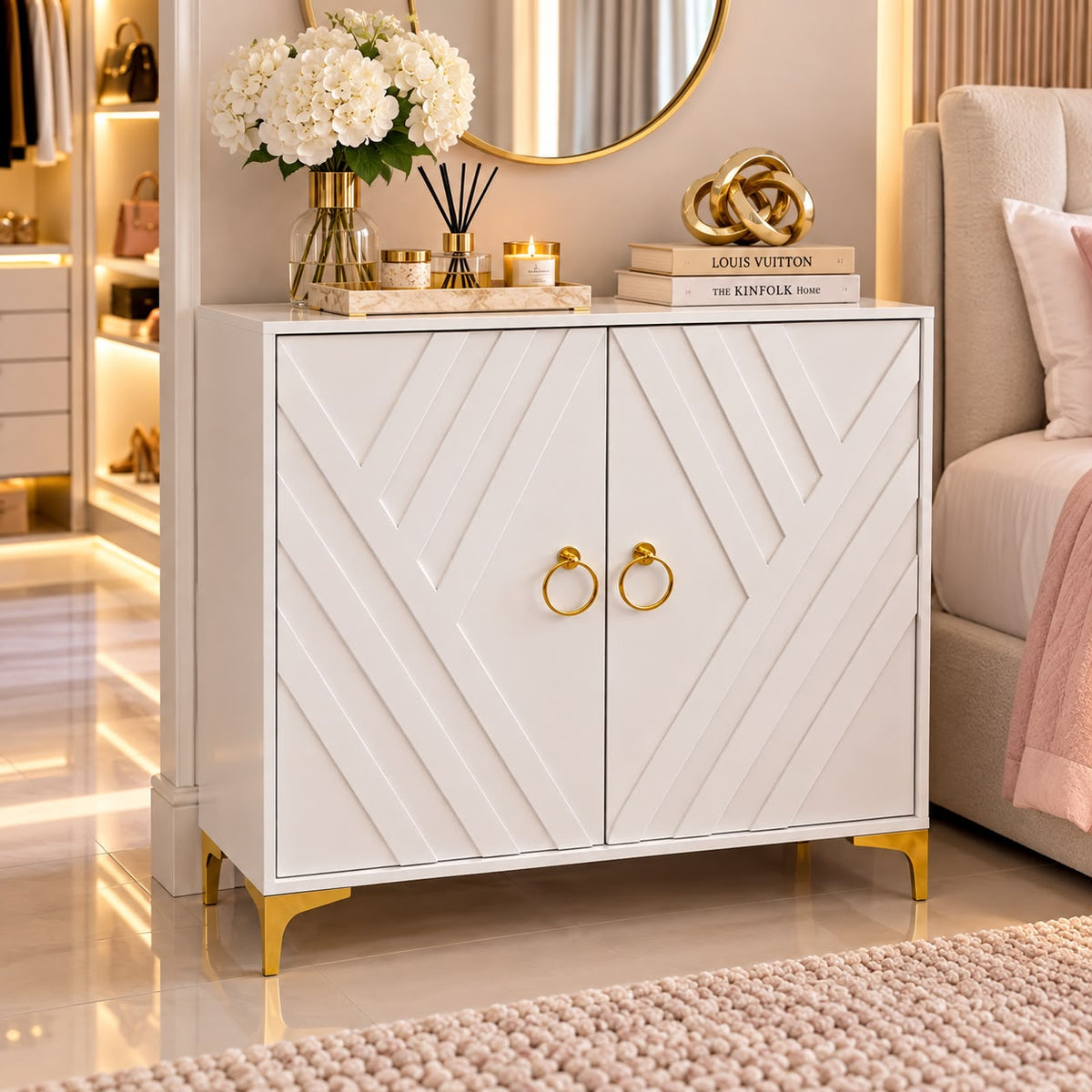 🤍✨ CREDENZA DECORATIVA PREMIUM – ELEGANCIA, ORGANIZACIÓN Y LUJO PARA TU HOGAR ✨🏡 

🆔(Cod. 043)

📏 MEDIDAS DEL GABINETE:
📐 Alto: 80 cm
📐 Ancho: 75 cm
📐 Profundidad: 35.5 cm

💰RD$7,995 

- Material Hidrofugo (ARMADA)
