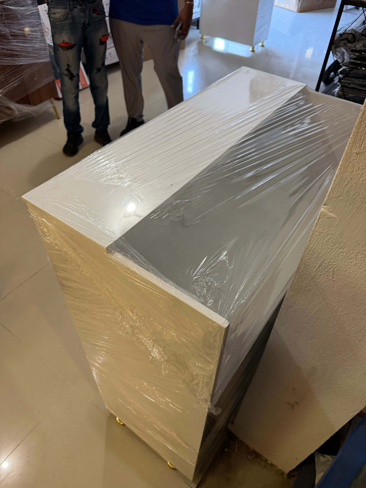 ✨🤍 Mostrador / Counter de Recepción Blanco 🤍✨
🆔(Cod.11)

💰RD$7,495 

- Medidas: 80cm Ancho 110cm Altura x 42cm 
- ⁠Material Hidrofugo (Armado)
