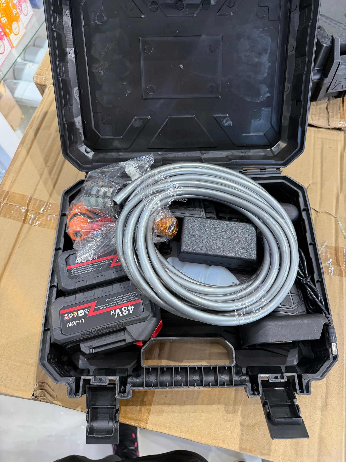 🚗💦 HIDROLAVADORA PORTÁTIL INALÁMBRICA 48V  (2 Baterías 48V) 
(Cod.8107) 💦🚗 

💰RD$2,495