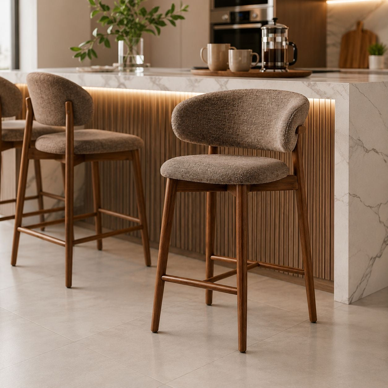 ✨ JUEGO DE (-2-) SILLAS PARA DESAYUNADOR – ELEGANCIA Y CONFORT PARA TU HOGAR ✨
📌 Diseño Moderno (Cod. 210-1 Marrón )

💰RD$6,995 (2 Sillas)