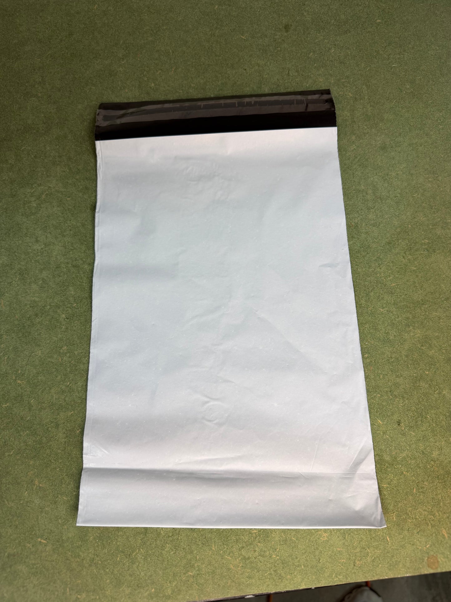 🛍️ FUNDA PLÁSTICA TRANSLÚCIDA AUTOADHESIVA 

💰 RD$795 – Medida 20×35