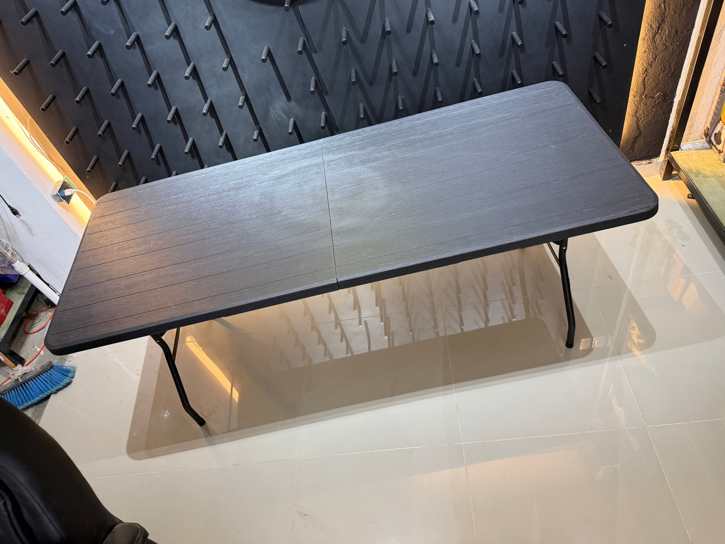 Mesa Plegable Multiuso 1.80 m – Color Negro

💰 RD$3,995